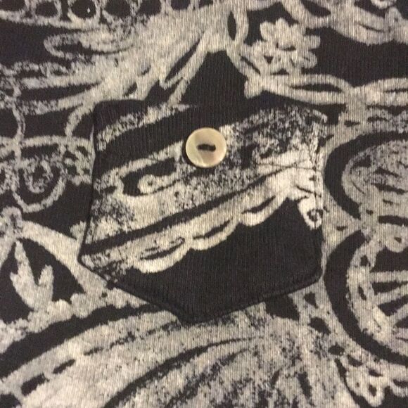 Fresh Produce Small v neck top. small - Picture 3 of 6